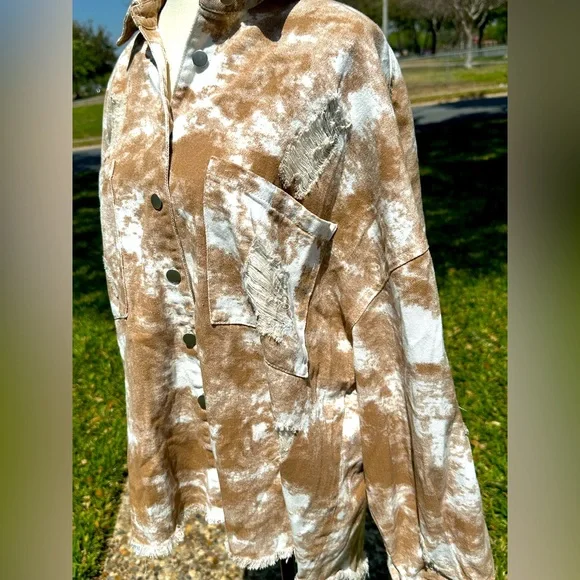 POL Tie Dye Raw Edge Shacket - Picture 6 of 11